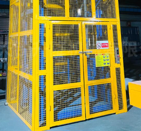 镇江货梯可以安装在室外吗